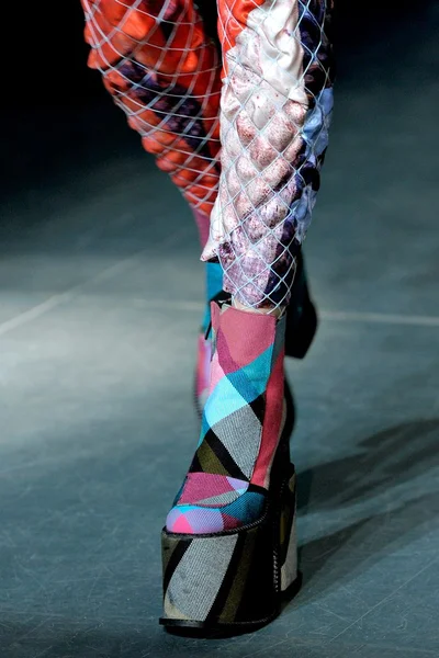 Look 32